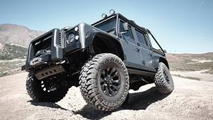 This Land Rover Defender is all the SUV that you really want! This Land Rover Defender is all the SUV that you really want!