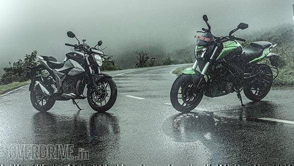 Comparison test: Suzuki Gixxer 250 vs Bajaj Dominar 400
