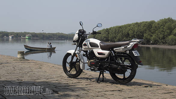 TVS RADEON LongtermReport OVERDRIVE - rear three quarter