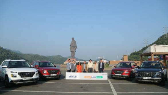 Hyundai Venue SUVs set out on the third Great India Drive