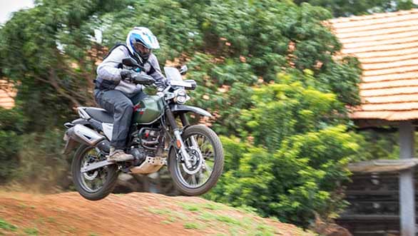 Master Class: Learning Off-road tricks with CS Santosh at Big Rock Dirt Park