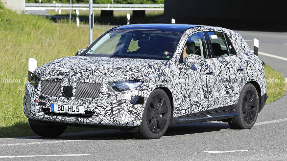 Next-generation Mercedes-Benz GLC SUV spotted testing