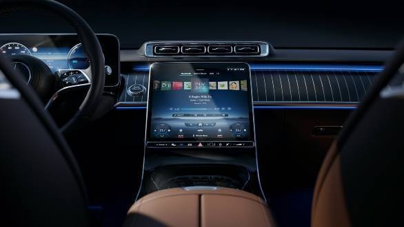 Detailed interior shots of next-gen Mercedes-Benz S-Class preview its game-changing cabin