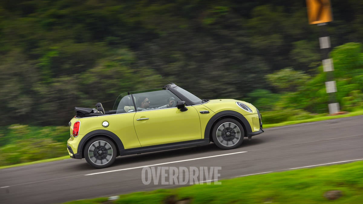 2021 Mini Cooper Convertible road test review