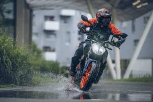 KTM Duke 160 launched for Rs 1.85 lakh