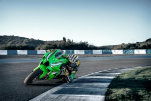 2026 Kawasaki Ninja ZX-10R launched at Rs 19.49 lakh