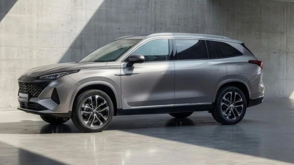 MG S9 Plug-in Hybrid revealed